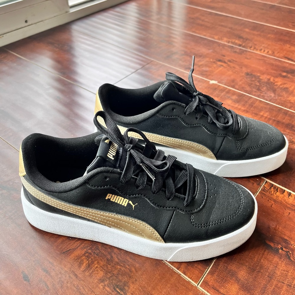 Puma Gold Smash Platform V3 Sneaker - 7.